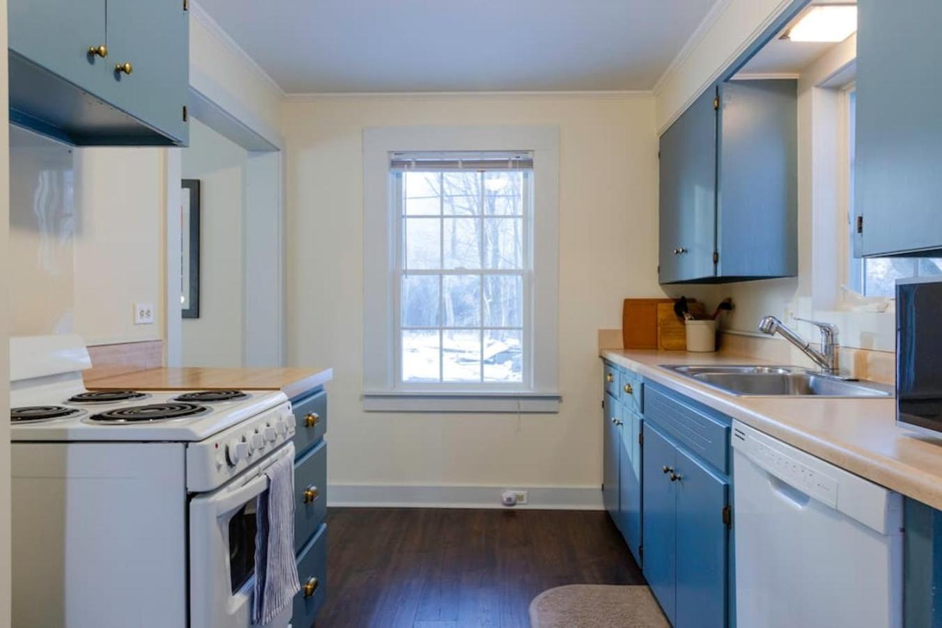 Quintessential VT Cottage in Manchester Village Exterior foto